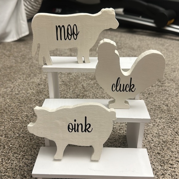 Farmhouse Decor - Picture 2 of 3